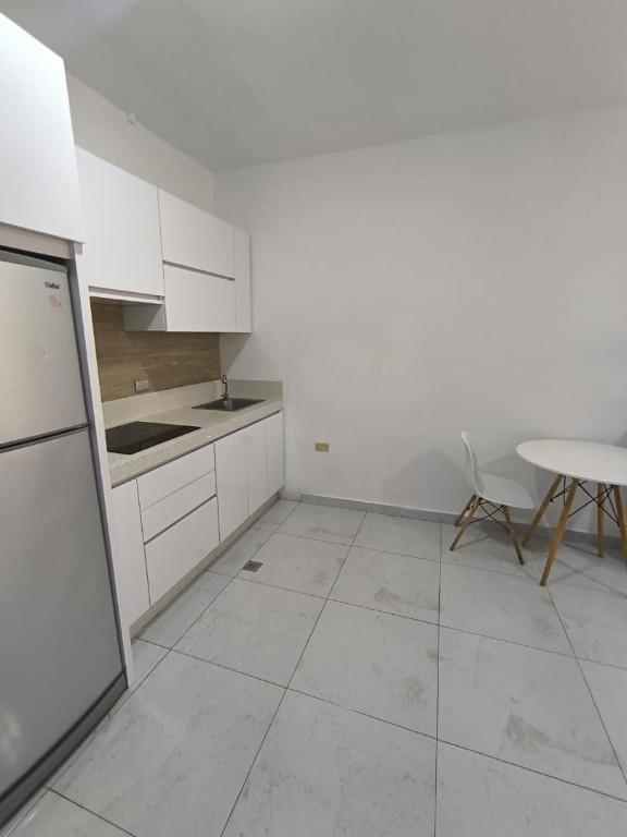 CASA EN VENTA LA ROSALEDA, 232M2, 5 HABITACIONES en Barquisimeto - Imagen 3