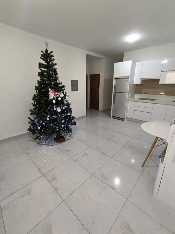 CASA EN VENTA LA ROSALEDA, 232M2, 5 HABITACIONES en Barquisimeto - Imagen 6