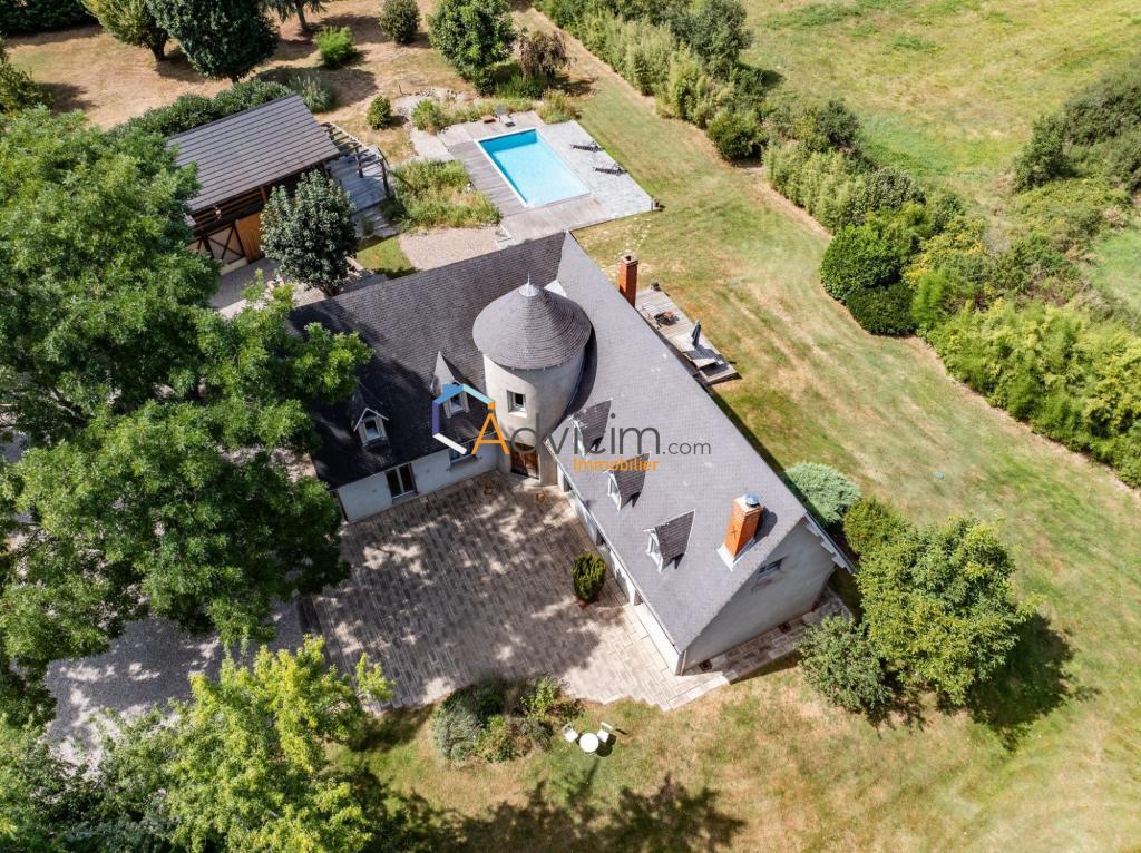 Propriété d'exception de 280m² à Saint-Étienne - Photo 1