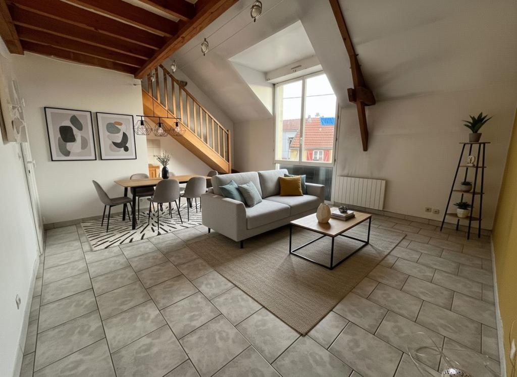 APPARTEMENT 3 PIECES DUPLEX à Plaisir - Photo 1