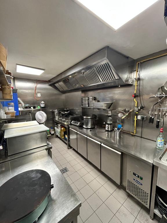 Restaurant 79 m2 AVRON Extraction 400 à Bagnolet - Photo 1