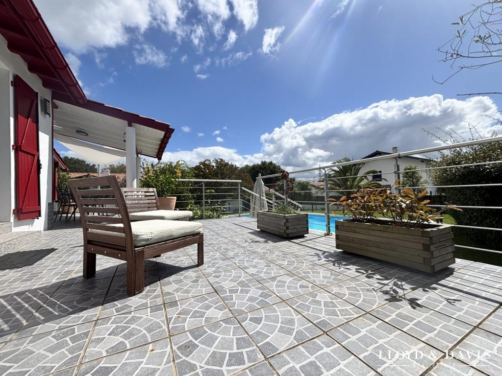 BIDART, MAISON FAMILIALE, PISCINE, PROCHE DE TOUT à Biarritz - Photo 1