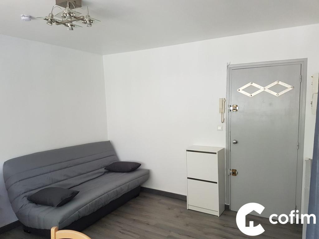 STUDIO MEUBLE à Saint-Médard-en-Jalles - Photo 1