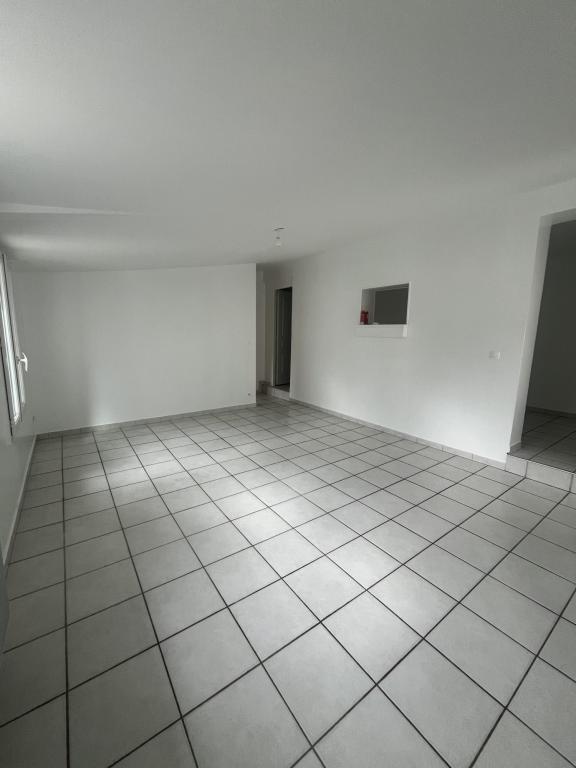 Appartement T2 - 51m2 - SAINTES RIVE DROITE à Saintes - Photo 1