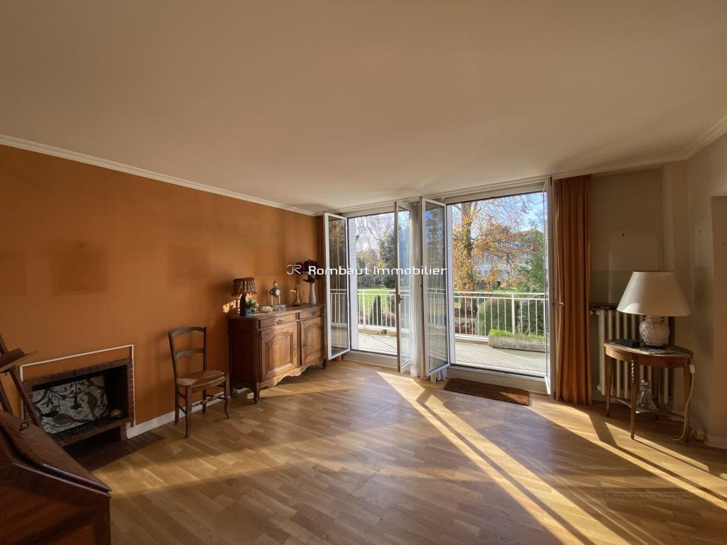 APPARTEMENT DE 3 PIECES AVEC TERRASSE à La Celle-Saint-Cloud - Photo 1