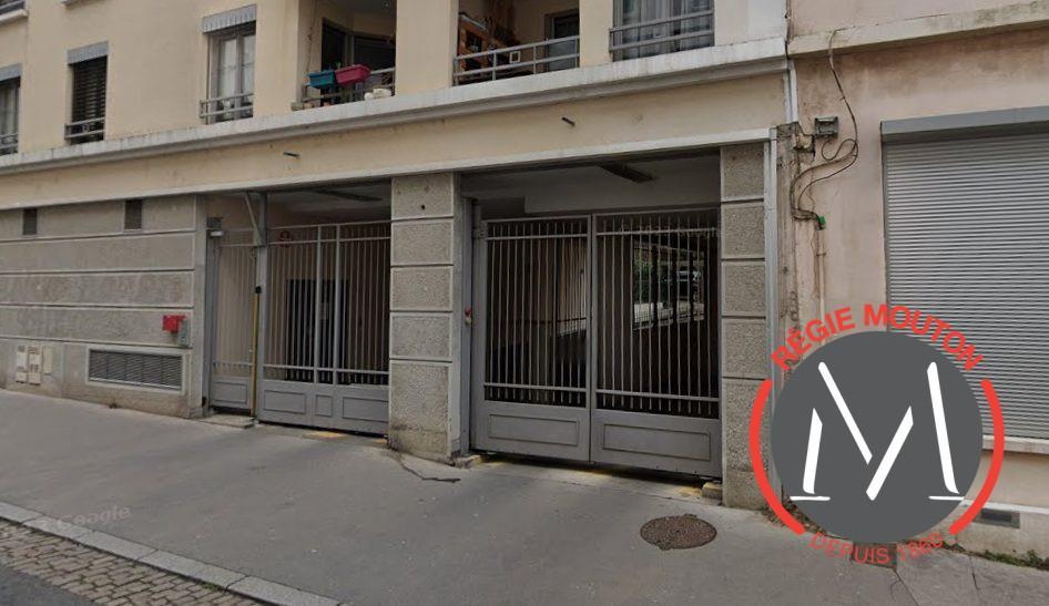 11 RUE DES CHARTREUX à Lyon - Photo 1