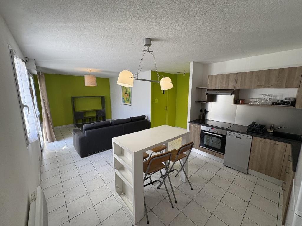 VANNES OUEST – Local professionnel de 48 m² env. à Vannes - Photo 1