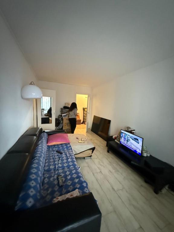 Grand studio avec balcon à Boulogne-Billancourt - Photo 1