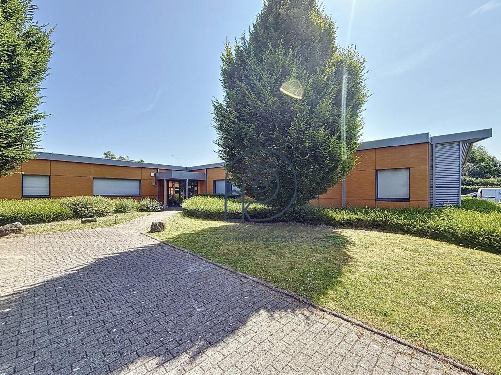 SARS-ET-ROSIÈRES – BUREAUX 357 m² EN RDC | EXCELLENT ÉTAT … à Valenciennes - Photo 1