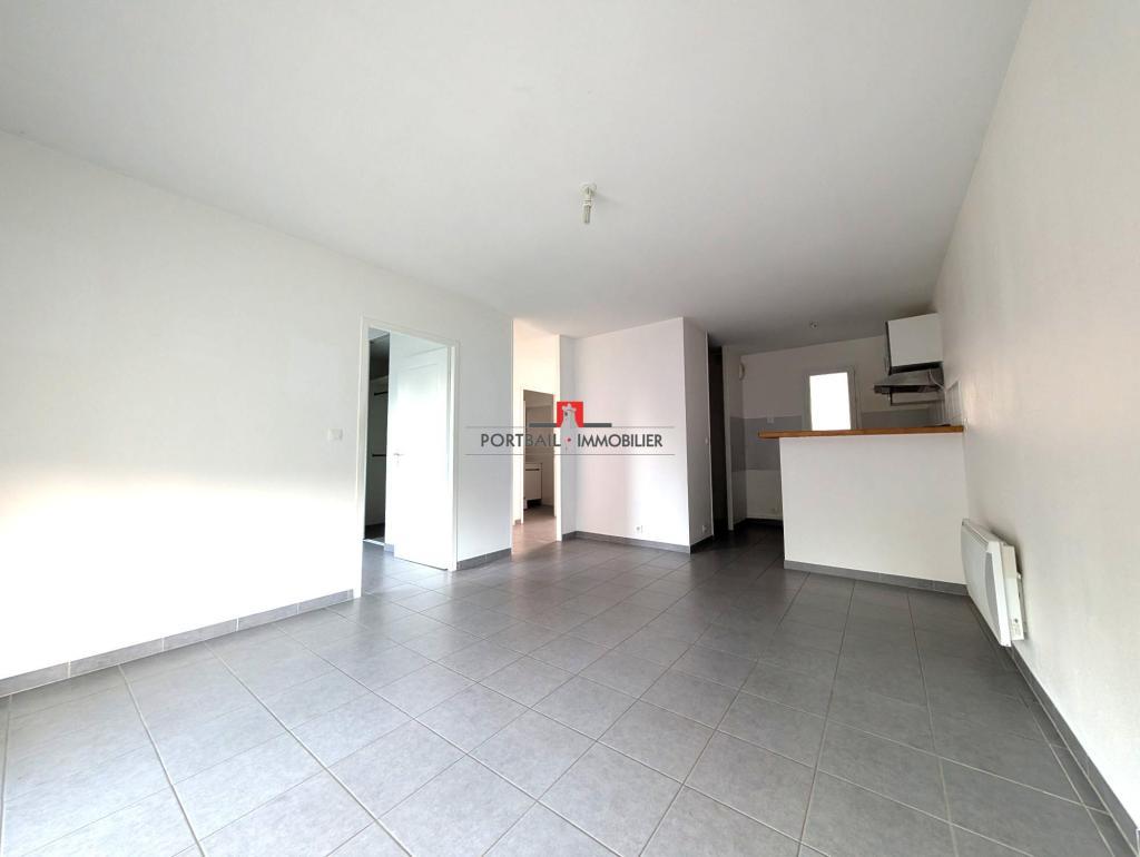 APPARTEMENT T2 AVEC BALCON à Saint-Médard-en-Jalles - Photo 1
