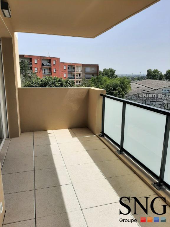 T2 AVEC BALCON ET PARKING à Nîmes - Photo 1