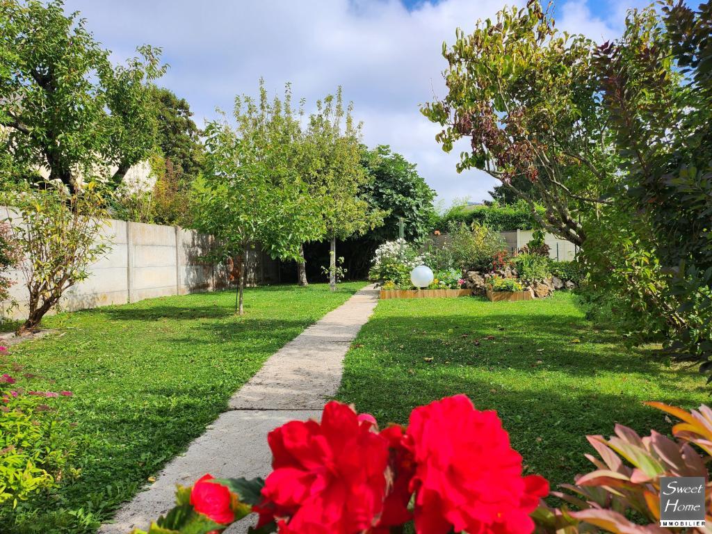 MAISON à Guyancourt - Photo 1