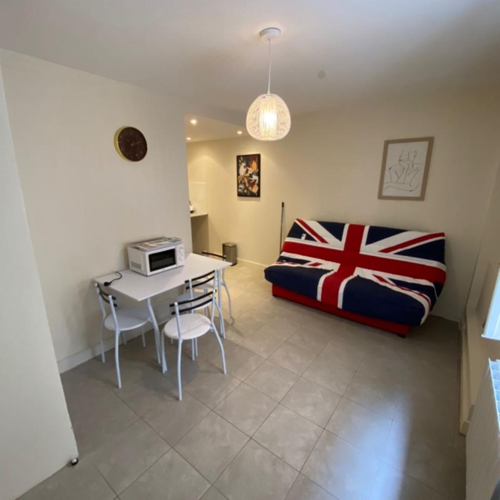 Studio meublé à Villefranche-sur-Saône - Photo 1