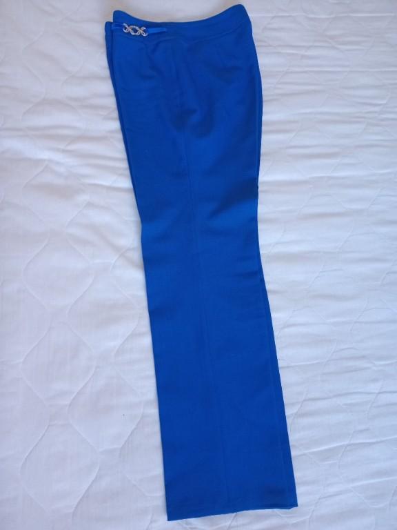Pantalón formal azul en Colombia - Imagen 1