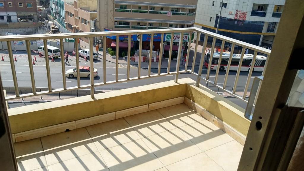 AVAILABLE LADIES BED SPACE/ FAMILY ROOM in United Arab Emirates - Image 3