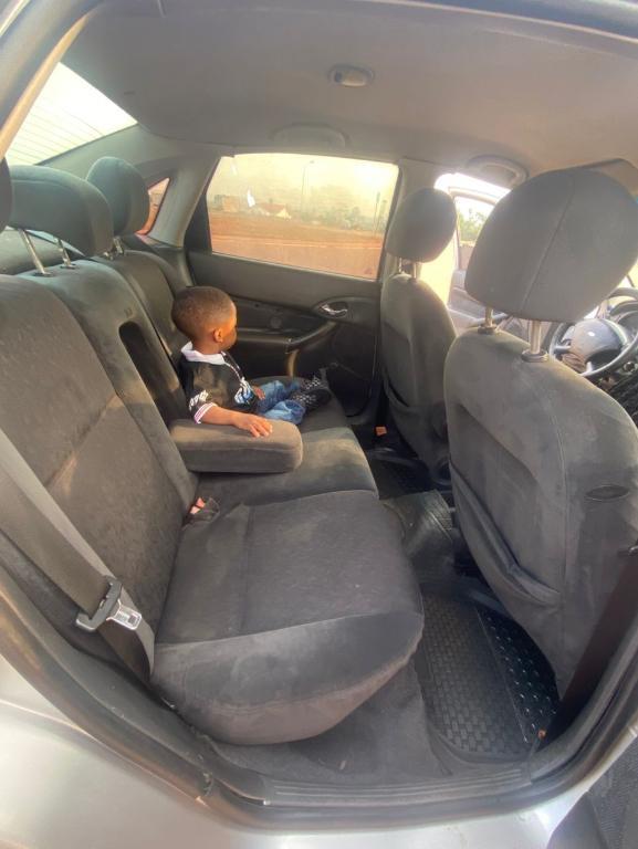 FORD FOCUS BERLINE au Cameroun - Photo 7