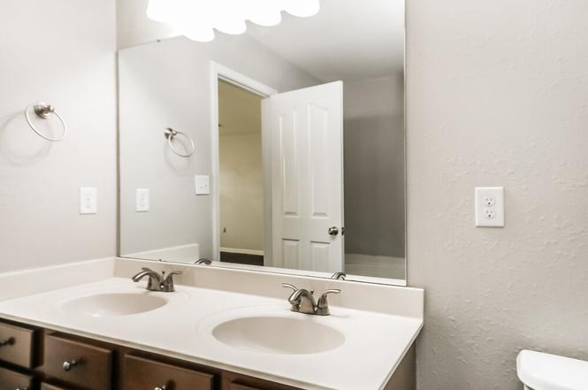 Apartment for Rent in Charlotte - Image 6