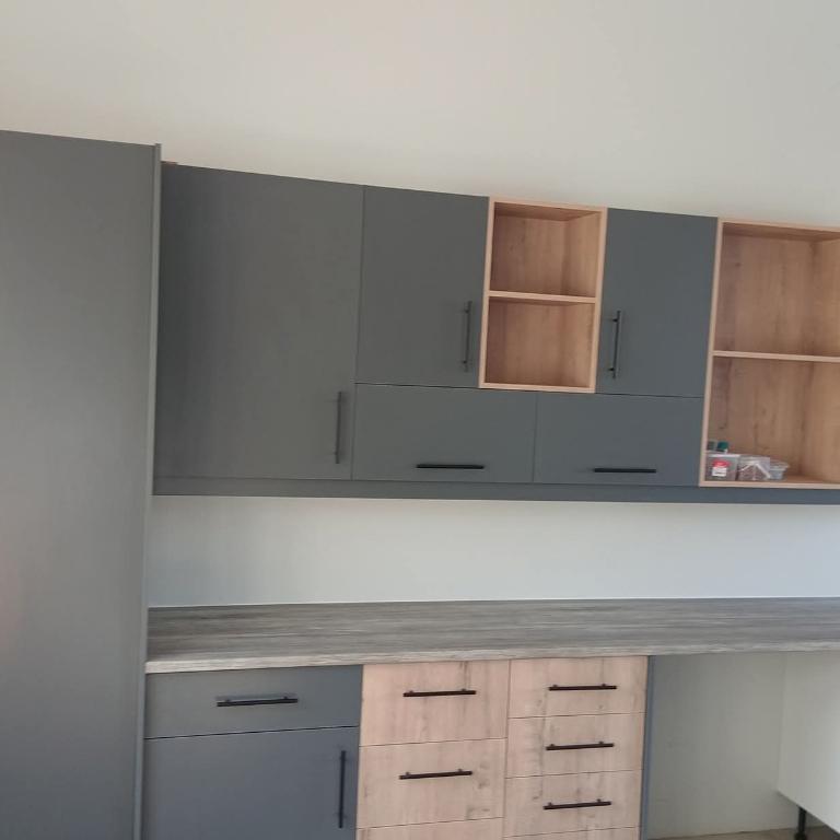 Shalom kitchens in Bellville - Image 3