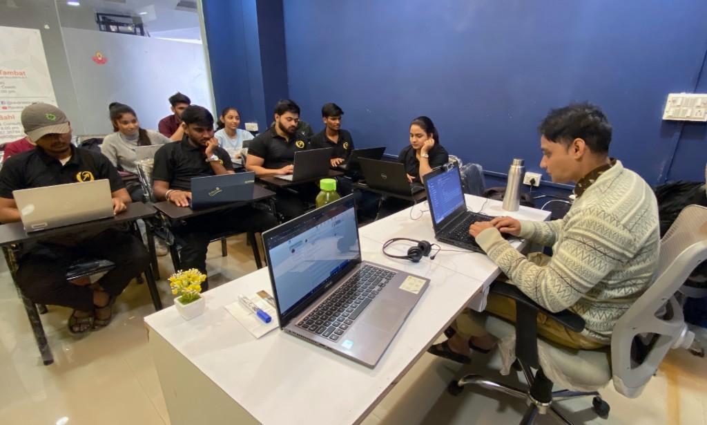 Job-Oriented IT Training in Indore – Python, Cloud, AI, DevOps in Indore - Image 1