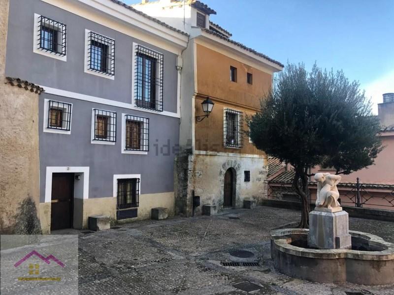 DUPLEX CON LICENCIA TURISTICA en Cuenca - Imagen 1