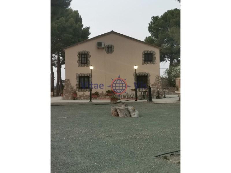 CASA 5 DORMITORIOS - PURIAS en Lorca - Imagen 1