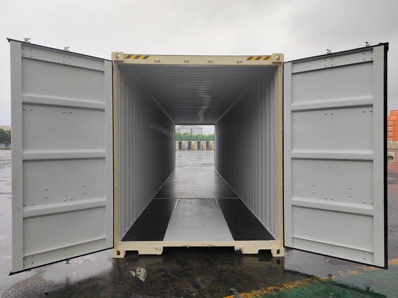 20ft 40ft Storage Containers in New York - Image 1