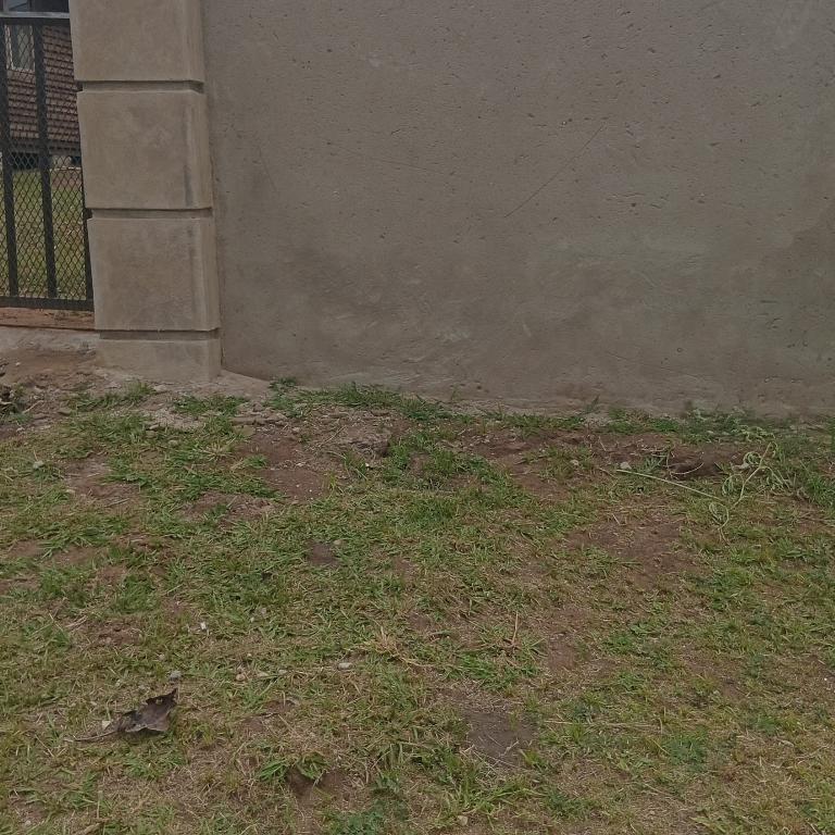 Fence installation in South Africa - Image 2