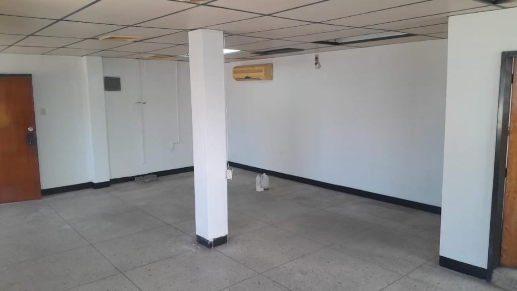 Se vende Galpón con edificio en Puerto Cabello - Imagen 12