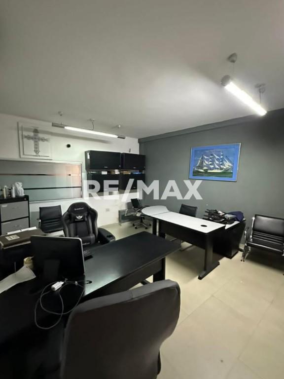Galpón Sector Veritas, Remax Millenium en Venezuela - Imagen 8