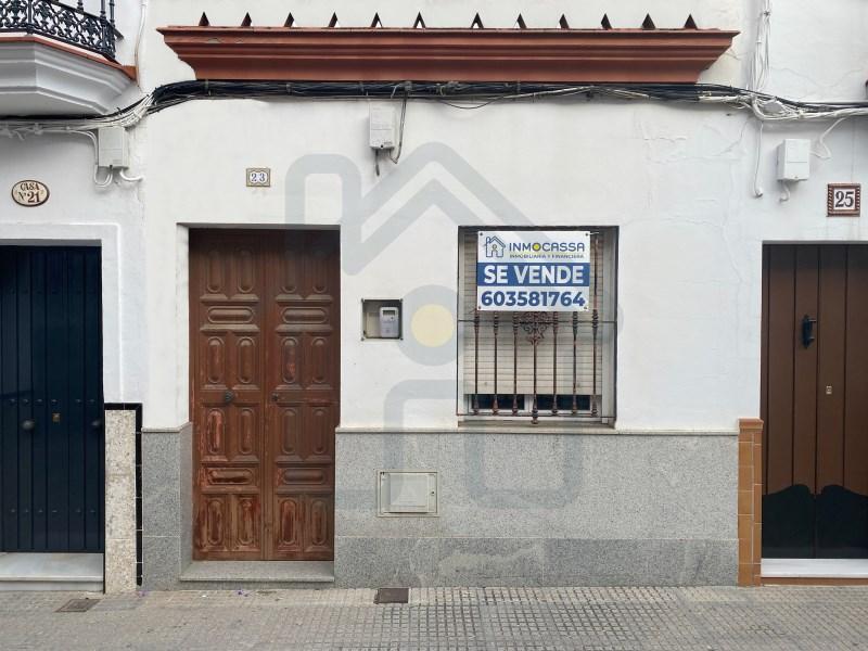 CASA PARA REFORMAR en Utrera - Imagen 1