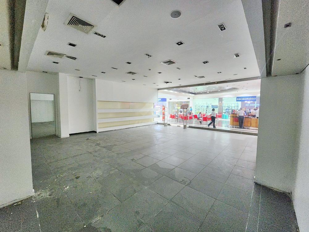LOCAL COMERCIAL PLAZA INTERNACIONAL 140 MTS2 PRIMER PISO en Licey al Medio - Imagen 3