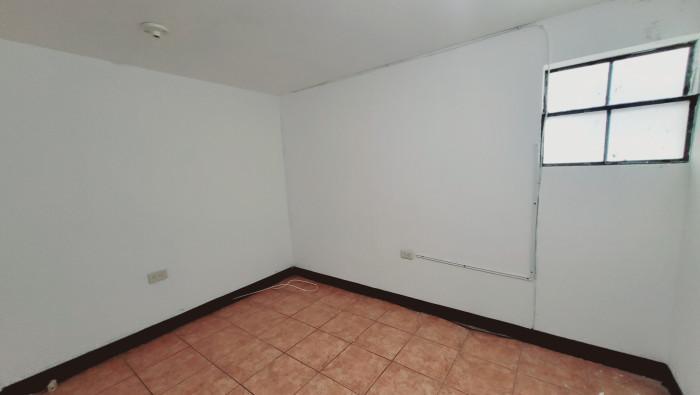 A LAS HOJARASCAS APARTAMENTO DE 2 HAB EN RENTA ENTRADA en Guatemala - Imagen 1