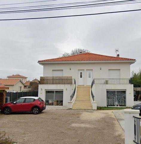 Local Commercial à Villenave-d'Ornon - Photo 1
