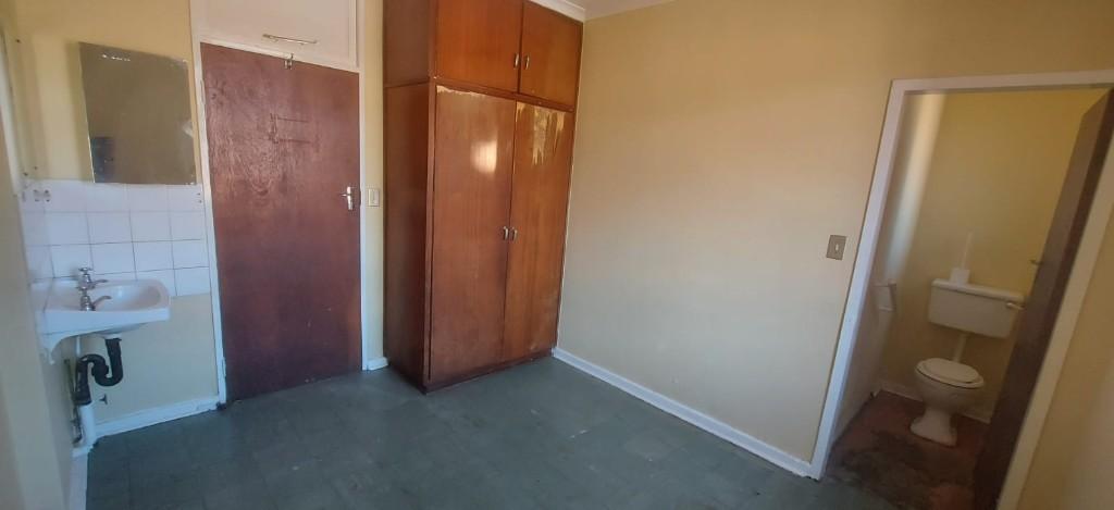 Rooms to Rent Observatory From R2000 pm Safe & Convenient in Randburg - Image 3