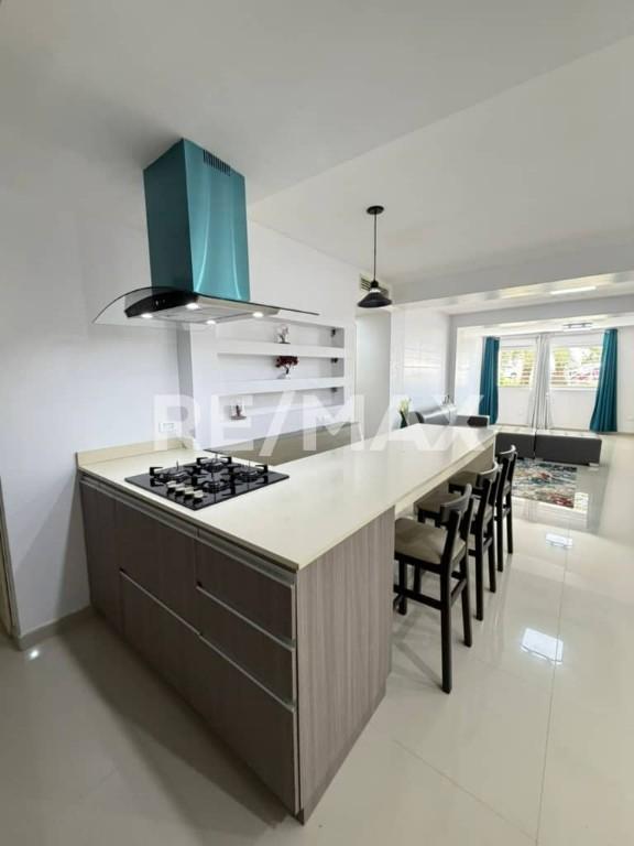 Apartamento Lago Country, Remax Millenium. en Tovar - Imagen 3