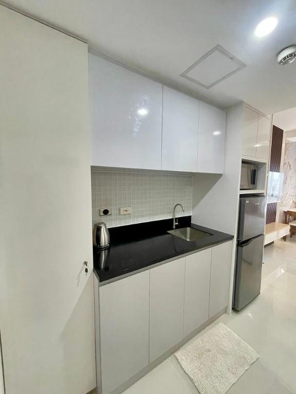 Fully Furnished Studio for Rent JTower Residences in Consolacion - Image 8