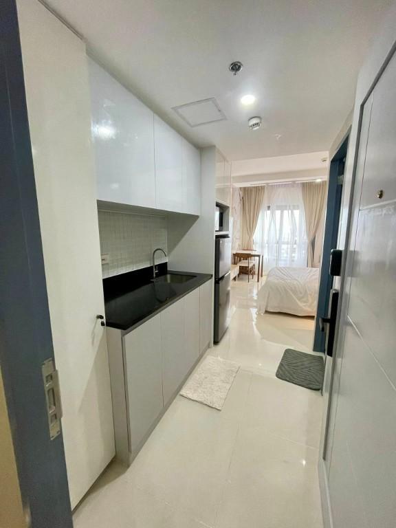 Fully Furnished Studio for Rent JTower Residences in Consolacion - Image 9