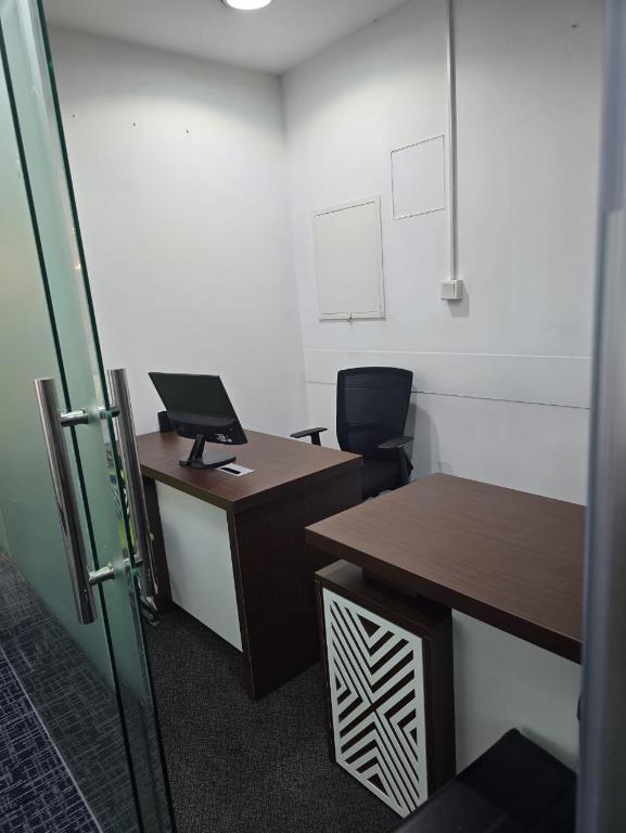 Office space available for Rent Rental office in United Arab Emirates - Image 4