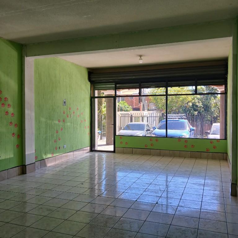 LOCAL COMERCIAL EN RENTA EN SAN CRISTOBAL CON SEGURIDAD en Guatemala - Imagen 1