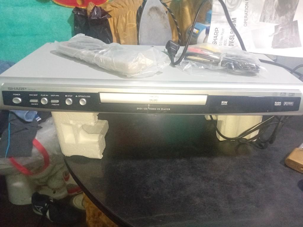Vendo DVD-R/Rw marca SHARP en buen estado en Perú - Imagen 1