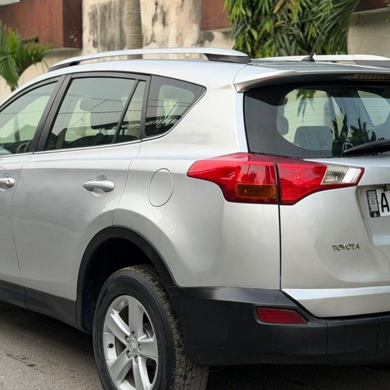 Toyota Rav 4 en vente à Abidjan - Photo 4