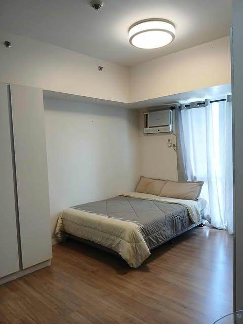 Fully Furnished Studio for Rent Solinea Tower 2 in Consolacion - Image 3