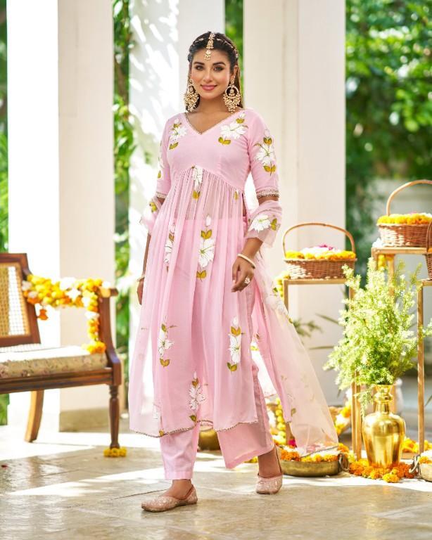 Shop Stylish Kurta Sets for Women Online at Guleri in Vaishali Nagar - Image 1