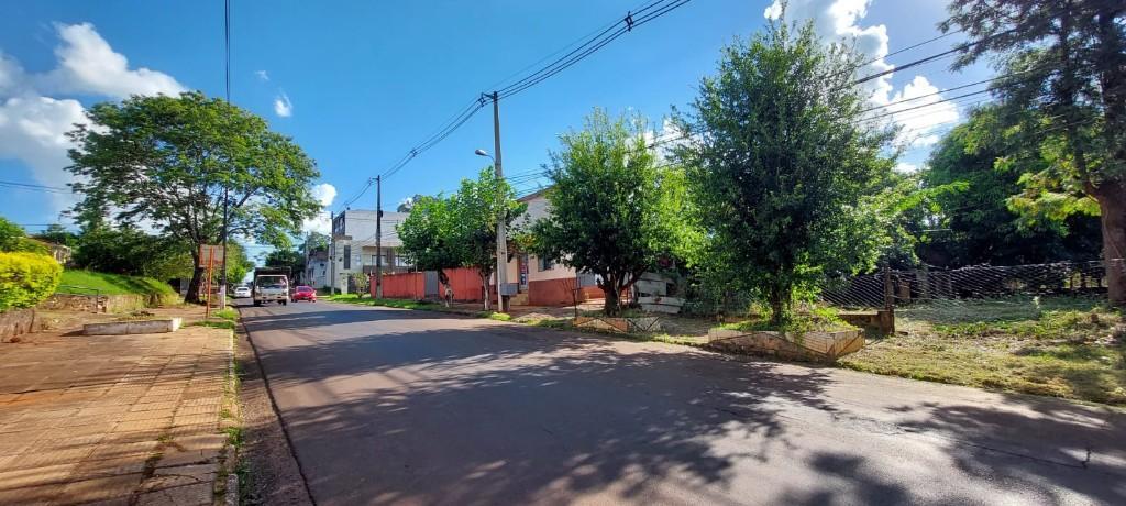 LOTE DE 420 M2 EN EL BARRIO BERNARDINO CABALLERO, CENTRO en Encarnación - Imagen 6