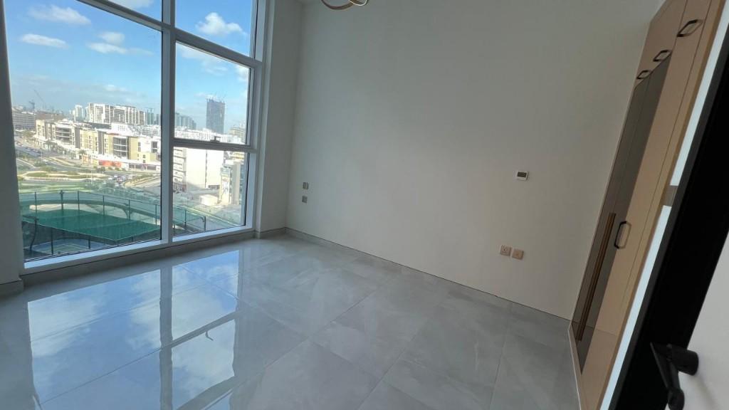 One Bedroom Apartment For Rent in Dubai - Image 4