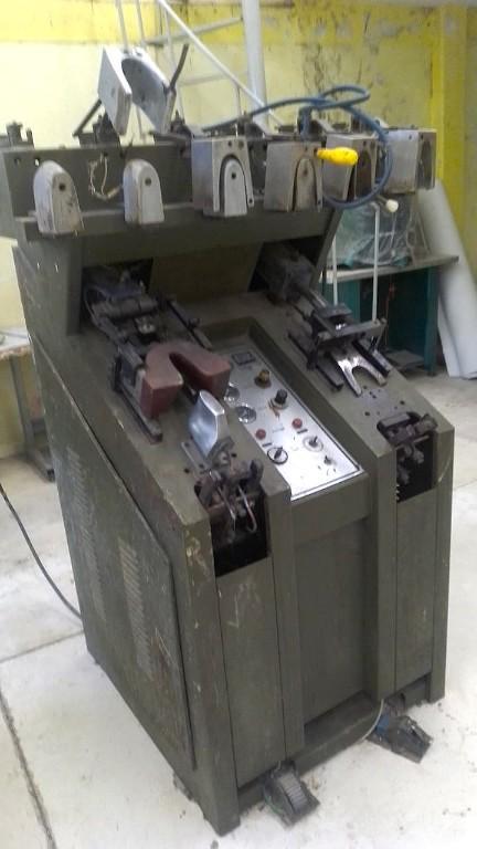 Máquina Conformadora de Talones para Calzado - Neumática en San Francisco del Rincón - Imagen 1