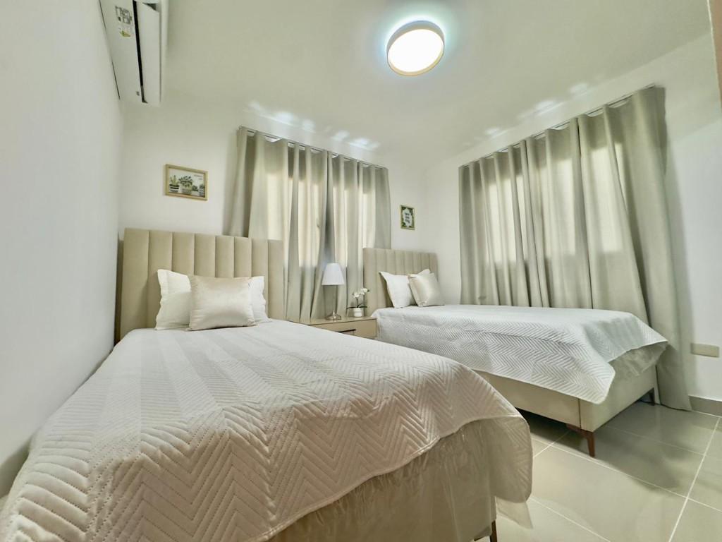 APARTAMENTO EN VENTA CON PISCINA, SANTIAGO. en Santiago - Imagen 7