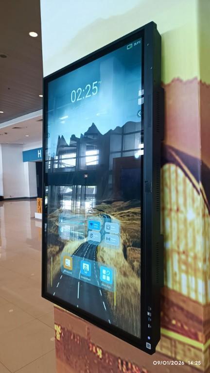 LED TV Touch Screen with Android Smart TV Monitor for Rental in Malate - Image 1