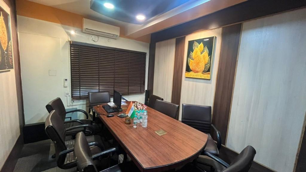 Fully Furnished Office Space For Rent at Rabindra Sarovar in India - Image 2