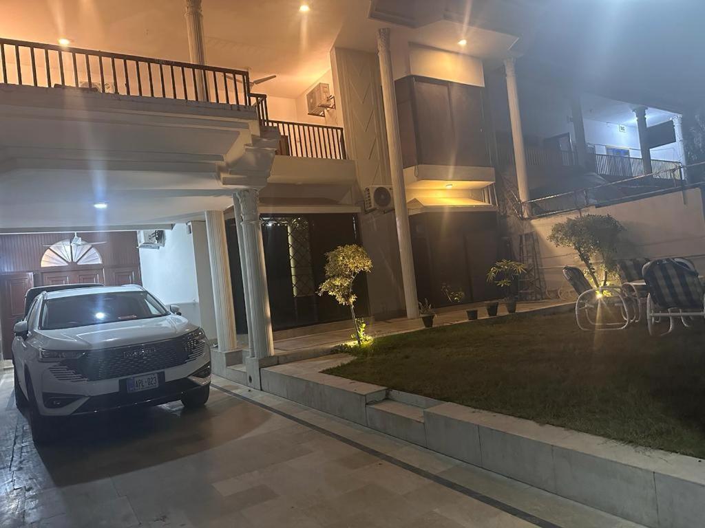 Stay Inn Guest House in Pakistan - Image 1